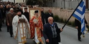 Θρησκευτική λιτανεία στην Σαντορίνη