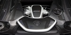 V8 κινητήρας