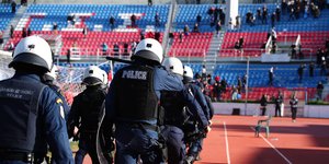 ΜΑΤ στο γήπεδο της Νέας Σμύρνης