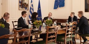 Σύσκεψη στο Μέγαρο Μαξίμου 