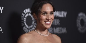 Είστε καλεσμένη σε γάμο; Αυτό είναι το χτένισμα που κάνει θραύση φέτος