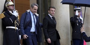 Κυριάκος Μητσοτάκης και Εμανουέλ Μακρόν στο Παρίσι