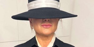 Νάνσυ Ζαμπέτογλου: Σε πάρτι μασκέ με την κόρη της -Ντύθηκε Μελάνια Τραμπ