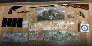 Τα όσα βρήκαν οι αρχές στην κατοχή των συλληφθέντων