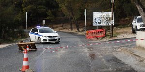 Περιπολικό στη Λεωφόρο Πάρνηθος