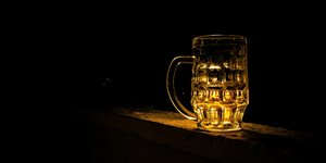 Η γεύση της μπύρας δημιουργείται από μια πολύπλοκη συμφωνία χημικών ενώσεων από τρία συστατικά / PEXELS