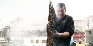Τσικνοπέμπτη στη Βαρβάκειο