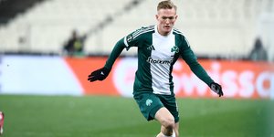 Ο Κάρολ Σφιντέρσκι με τη φανέλα του Παναθηναϊκού