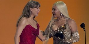 Taylor Swift, Beyonce 
