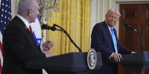Συνέντευξη Τύπου Μπενιαμίν Νετανιάχου (αριστερά) και Ντόναλντ Τραμπ (δεξιά) στις ΗΠΑ