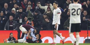 Ισόπαλες 2-2 αναδείχτηκαν Άστον Βίλα και Λίβερπουλ