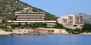Κούπαρι, το «Μονακό» της πάλαι ποτέ Γιουγκοσλαβικής Ριβιέρας / WIKIPEDIA