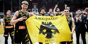 Να πανηγυρίσουν και μετά τη Ναντέρ θέλουν οι παίκτες της ΑΕΚ