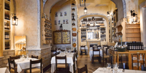 Ποια πόλη είναι θεωρείται παράδεισος για τους λάτρεις του φαγητού / SHUTTERSTOCK