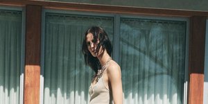 H φούστα από τα Zara που θα φοράμε όλη την άνοιξη