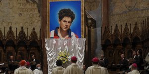 Εικόνα από την τελετή ευλογίας του Κάρλο Ακιούτις στο Βατικανό το 2020