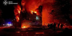 φλεγεται κτιριο