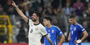 Ισόπαλο το ντέρμπι Γερμανία - Ιταλία στο Ντόρτμουντ 