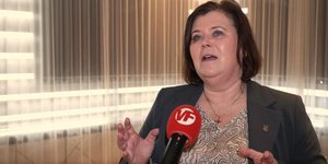 Η παραιτηθείσα υπουργός Παιδικών Υποθέσεων της Ισλανδίας, Άστιλντουρ Λόα Θορσντότιρ