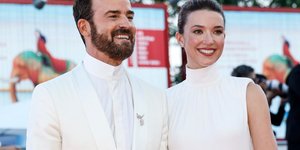 Ο Τζάστιν Θέροου με την σύντροφό του Νικόλ Μπράιντον Μπλουμ