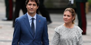 Ο Τζάστιν Τριντό σε παλαιότερη φωτογραφία με την σύζυγό του Σοφί Γκρεγκουάρ