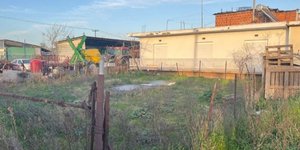 Λάρισα: Ηλικιωμένη γυναίκα εντοπίστηκε νεκρή σε οικόπεδο