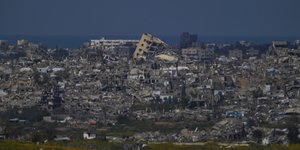 Κατεστραμμένα κτίρια στη Λωρίδα της Γάζας