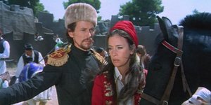 Πέτρος Φυσσούν και Τζένη Καρέζη στην ταινία «Μαντώ Μαυρογένους» 