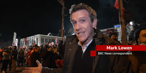 Ο δημοσιογράφος του BBC, Μαρκ Λόουεν που απελάθηκε από την Τουρκία