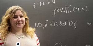 Διδακτορική φοιτήτρια έλυσε μαθηματικό πρόβλημα που παρέμενε άλυτο για 40 χρόνια