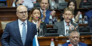 Ο Μίλος Βούσεβιτς στη βουλή της Σερβίας