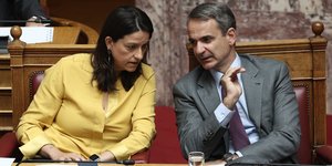 Ο Πρωθυπουργός Κυριάκος Μητσοτάκης με την Νίκη Κεραμέως 