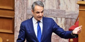 Ο πρωθυπουργός Κυριάκος Μητσοτάκης απαντά στην πρόταση δυσπιστίας