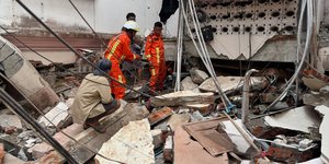 Γιατί ήταν τόσο καταστροφικός ο σεισμός στη Μιανμάρ -Τι είναι οι «δονήσεις ολίσθησης», το Reuters εξηγεί. 