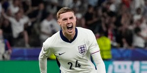 Η Πάλμερ με τη φανέλα της Αγγλίας