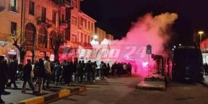 Πάτρα: Πολυπληθής συγκέντρωση διαμαρτυρίας και πορεία για το σιδηροδρομικό δυστύχημα στα Τέμπη