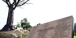 Το δέντρο των ψυχών, ένα γλυπτό μνημείο για τα θύματα των Τεμπών
