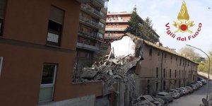 Ερείπια από έκρηξη στη Ρώμη 