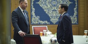 Ο επικεφαλής του προεδρικού γραφείου της Ουκρανίας Αντριου Γέρμακ με τον Αμερικανό ΥΠΕΞ Μάρκο Ρούμπιο/ΕΡΑ via ΑΠΕ-ΜΠΕ