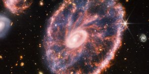 Το διαστημικό τηλεσκόπιο James Webb (JWST) αποκάλυψε έναν μεγάλο γαλαξία στο πρώιμο σύμπαν / NASA