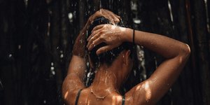Τόσες φορές την ημέρα πρέπει να κάνουμε ντους