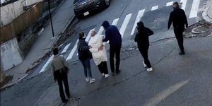 Η στιγμή της σύλληψης της Τουρκάλας φοιτήτριας Ρουμέισα Οζτούρκ στη Μασαχουσέτη