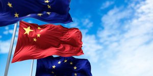 Κινα-ΕΕ σημαιες