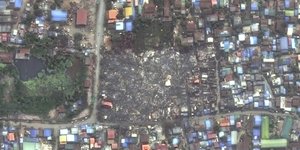 Δορυφορικές εικόνες δείχνουν το πριν και το μετά του καταστροφικού σεισμού στην Μιανμάρ