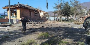 Πολεμικό σκάφος βομβάρδισε κατά λάθος χωριό στη Νότια Κορέα