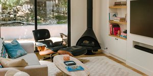 Πώς μια οικογένεια ξαναχτίζει το σπίτι των ονείρων της μετά την ολοσχερή καταστροφή από πυρκαγιά