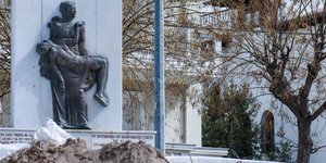 Δύο νέοι ομαδικοί τάφοι εκτελεσμένων του Επταπυργίου βρέθηκαν στις Συκιές