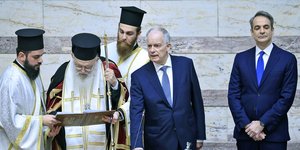 Ο Κώστας Τασούλας ορκίζεται Πρόεδρος της Δημοκρατίας 