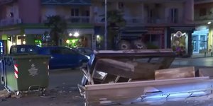 ΙΧ έπεσε σε τρέιλερ αγροτικού οχήματος