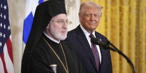 Ο Αρχιεπίσκοπος Ελπιδοφόρος και ο πρόεδρος των ΗΠΑ Ντόναλντ Τραμπ